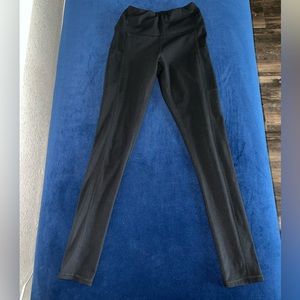 Black iuga leggings with pockets size small